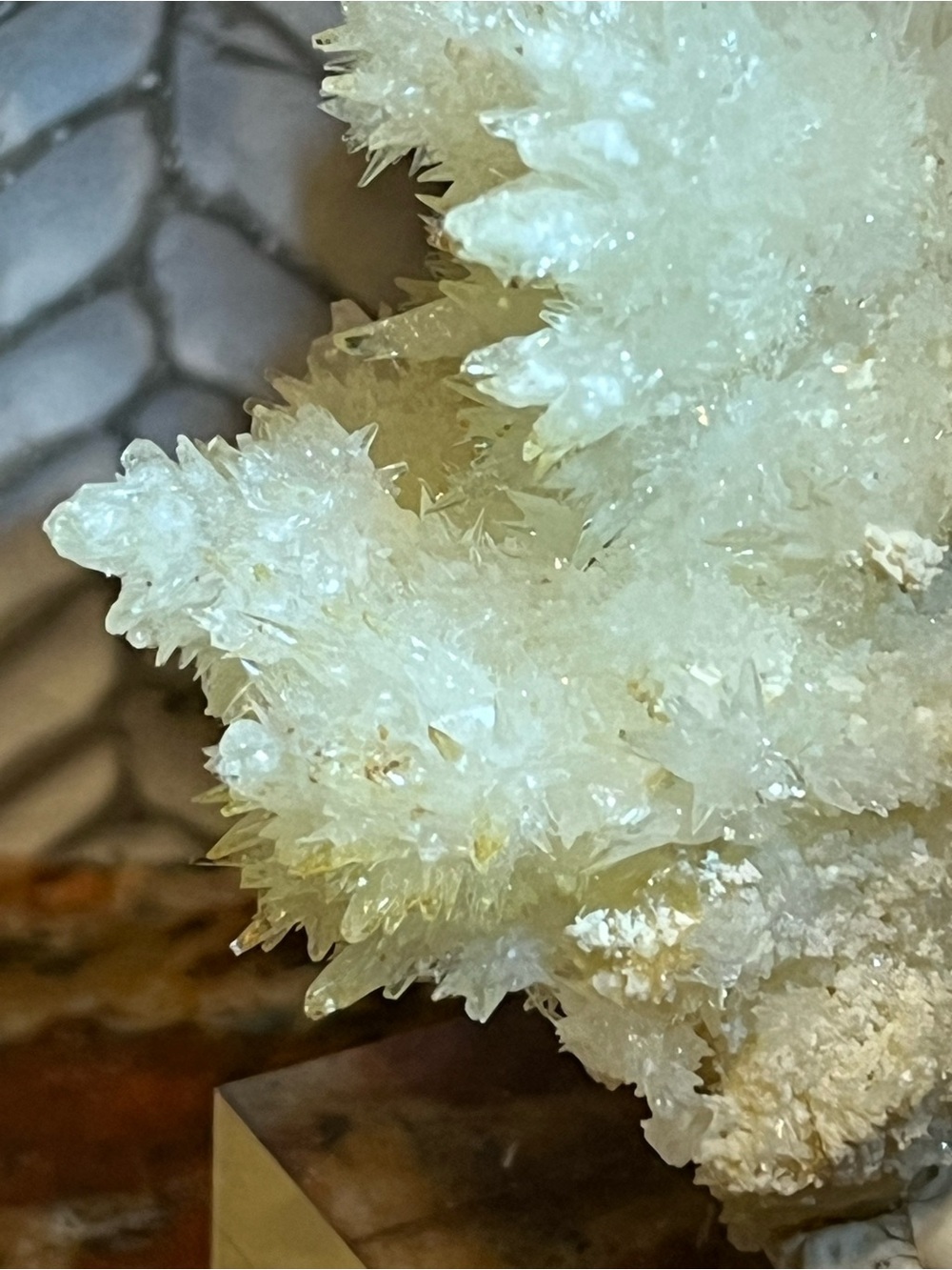 Yellow Aragonite - Picture 4 of 5